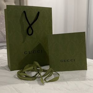 Authentic Gucci Box with Shopping Bag and ribbon